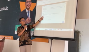 Sesi praktik langsung teknik advanced prompting pada kegiatan workshop digital branding berbasis kaidah AEO & GEO di Gedung Serbaguna Pondok TRENDI Bangka Belitung